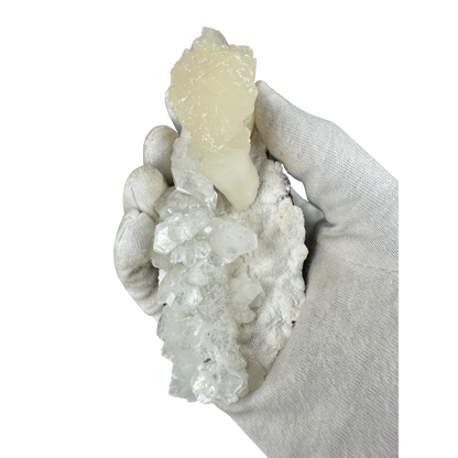 Apophyllite with Stilbite on Mordenite