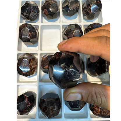 Garnet ( Per Piece )